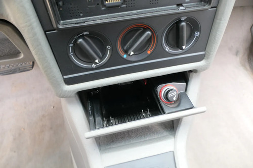Audi aschenbecher vorne - audi, 80