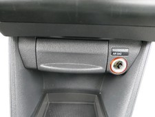 VW Caddy 2K Aschenbecher vorne