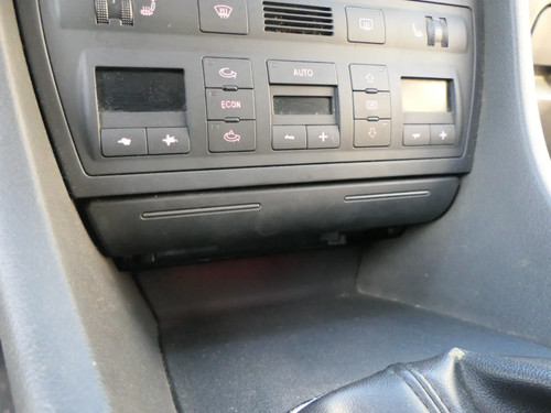 Audi aschenbecher vorne - audi,